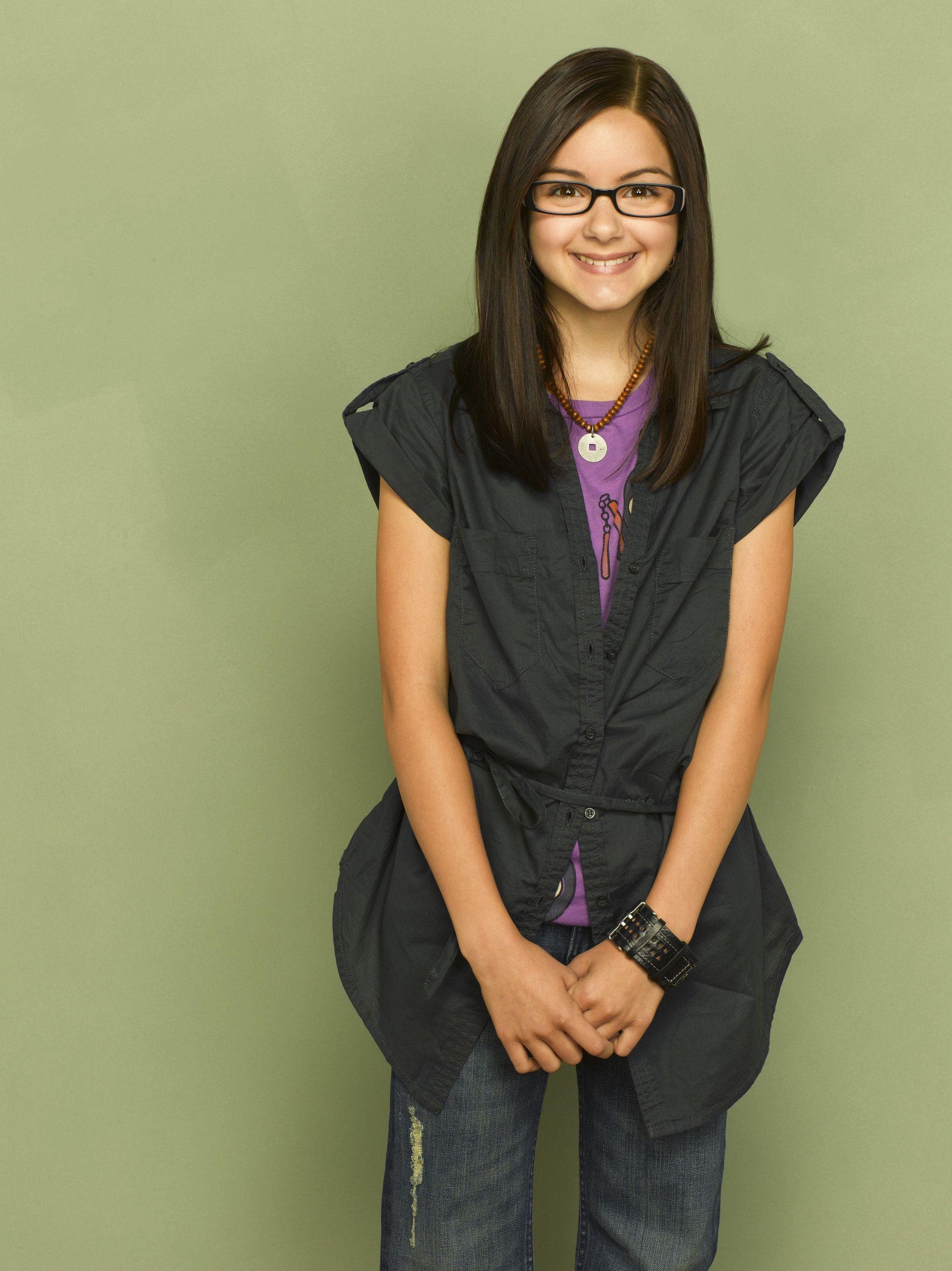 Ariel Winter Modern Family Season 6 HD Wallpaper, Background Image