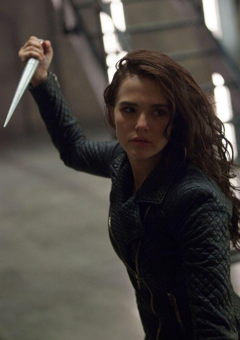 Zombieland 2 Adds Set It Up Star Zoey Deutch