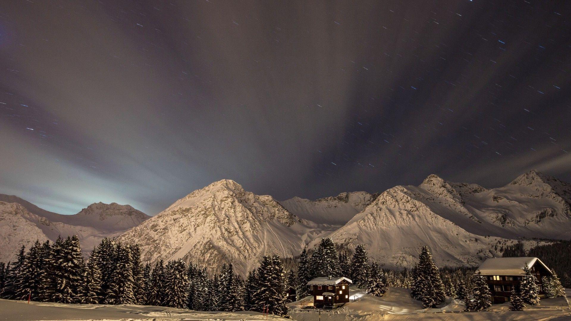 Night, mountains, glow, house, snow. Android wallpaper for free
