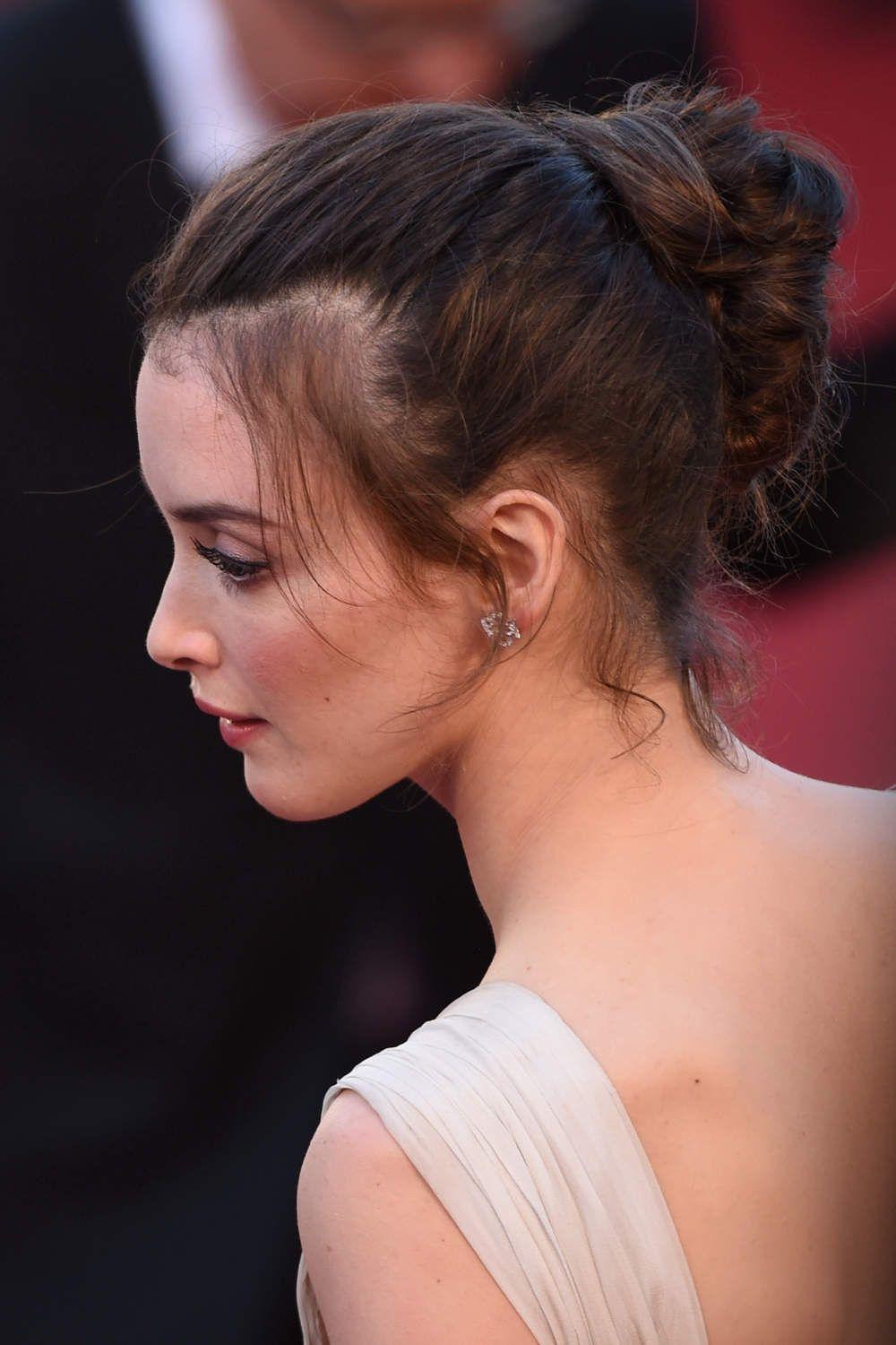 New Face Beauty: 'The Walk' Actress Charlotte Le Bon Full HD Image