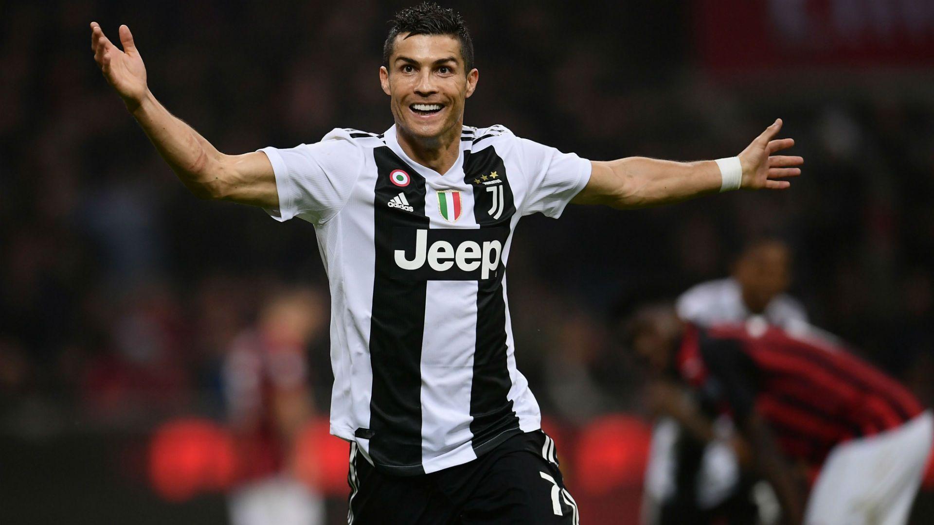 Transfer news: Juan Cuadrado planning Juventus stay alongside 'very