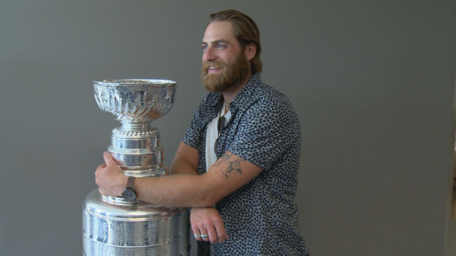 Braden Holtby brings Stanley Cup to Lashburn, Sask. Watch News