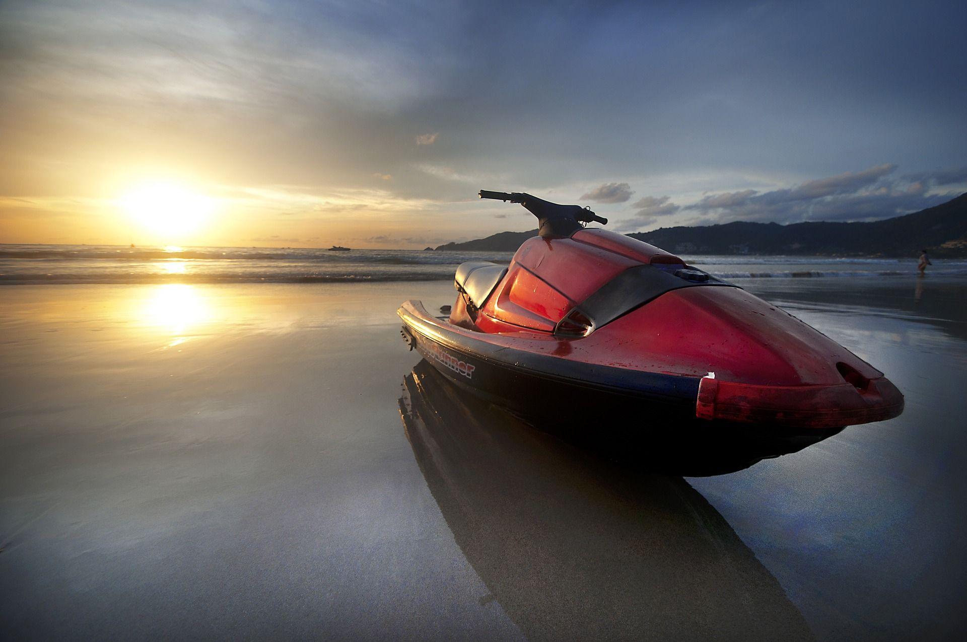 Try a Jet Ski Rental to Experience an Amazing Holiday