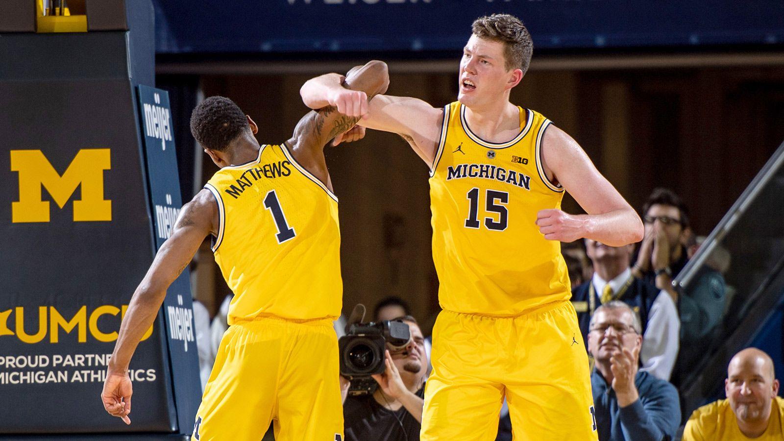 Wolverines Back on Road, Travel to Face Fighting Illini