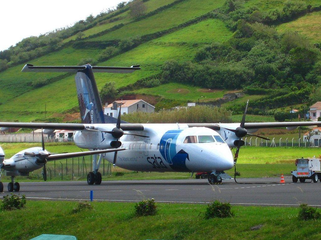 Bombardier Dash 8 Q200. Much Excitement In The Azores Just