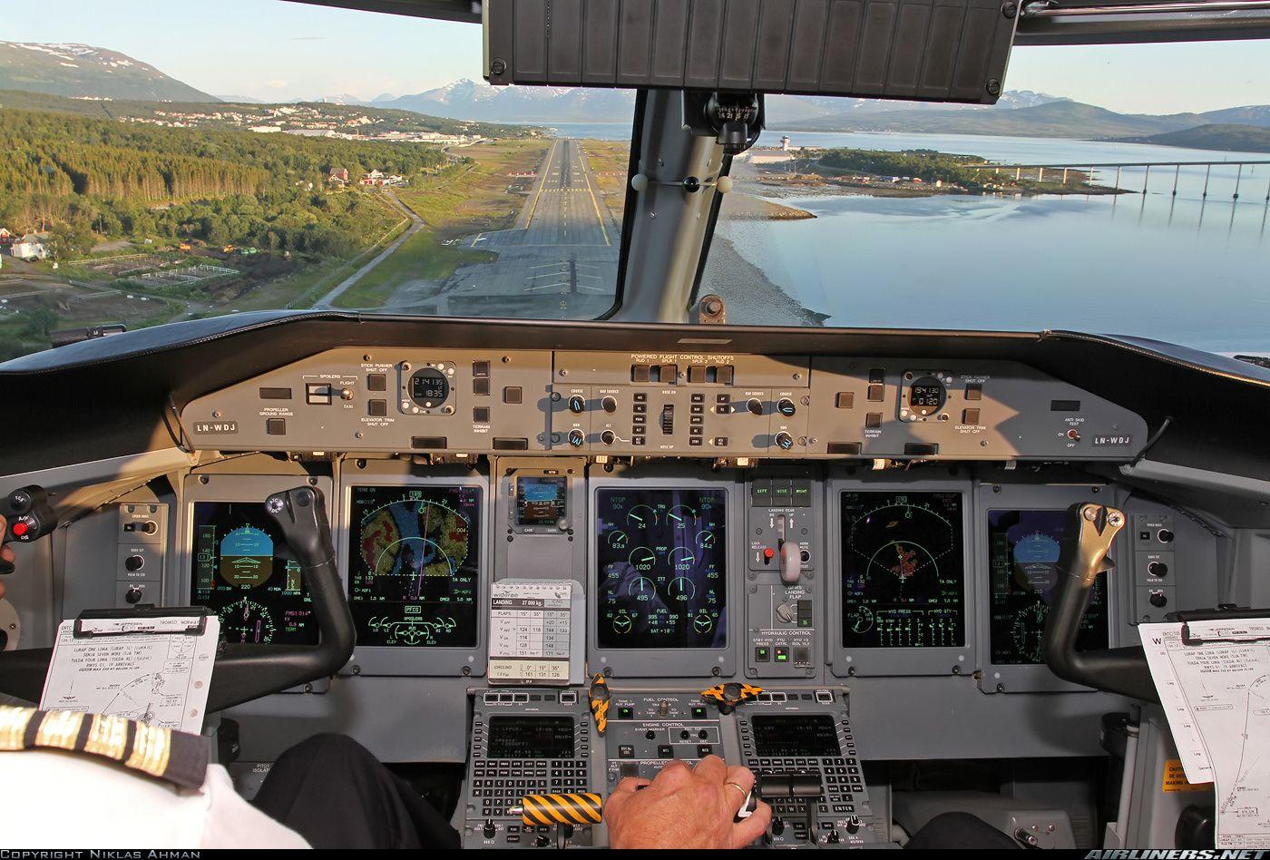Bombardier DHC 8 402 Q400. Aviation Photo