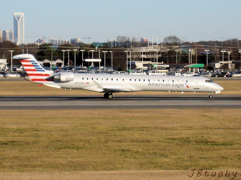 American Eagle (PSA Airlines) Bombardier CRJ 900 N562N