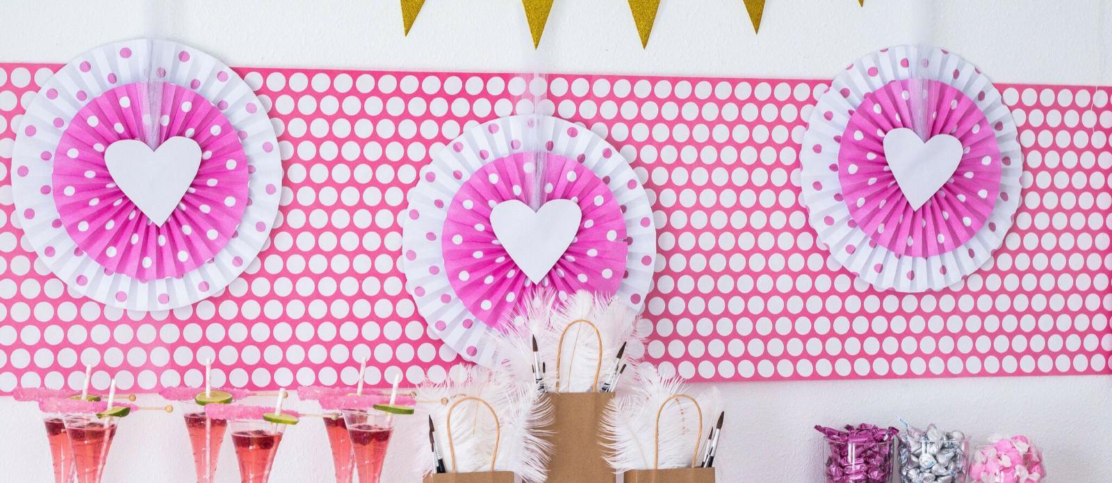 DIY Galentine's Day Party Centerpiece + Backdrop