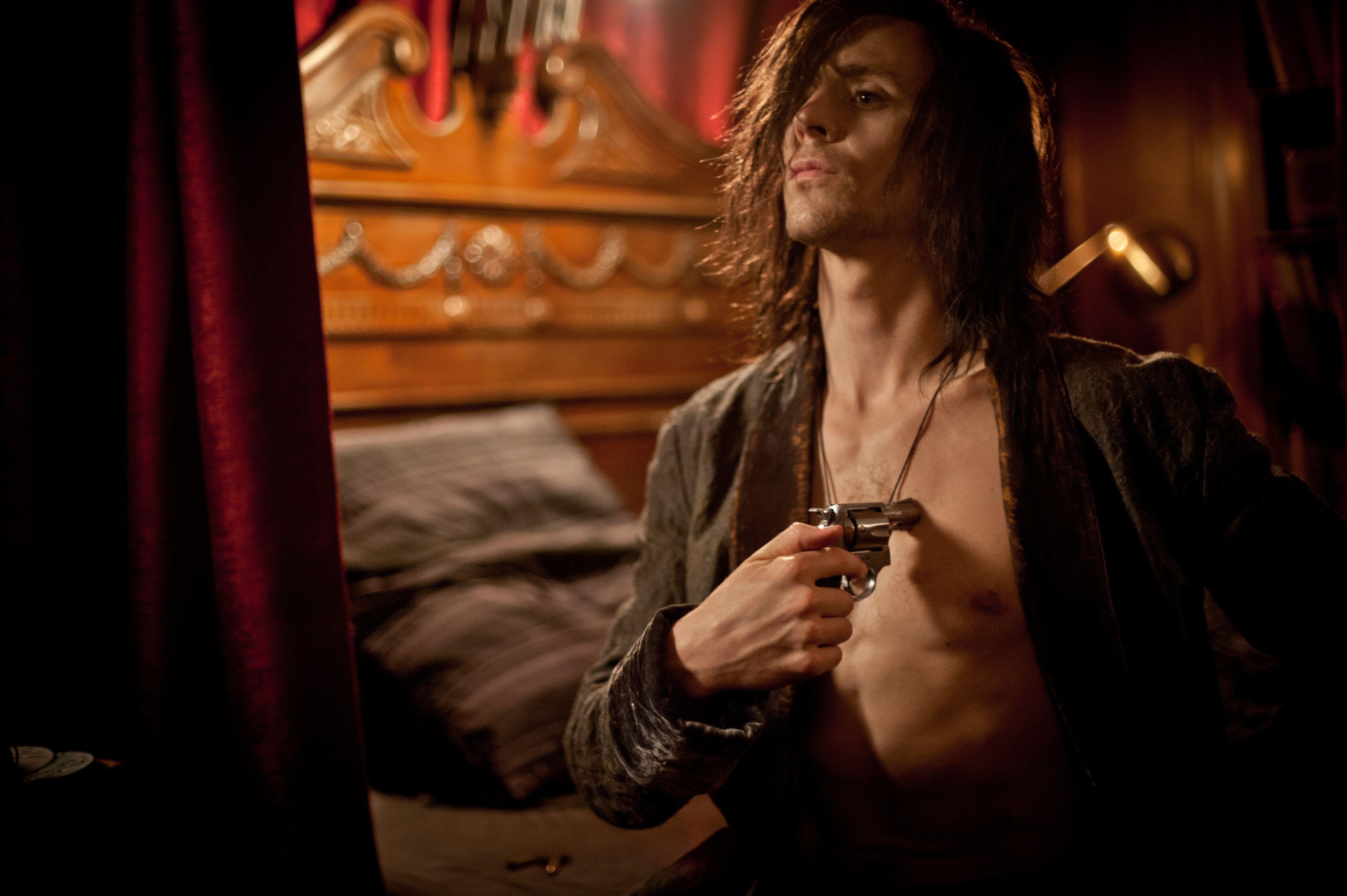 Download Tom Hiddleston Movie Only