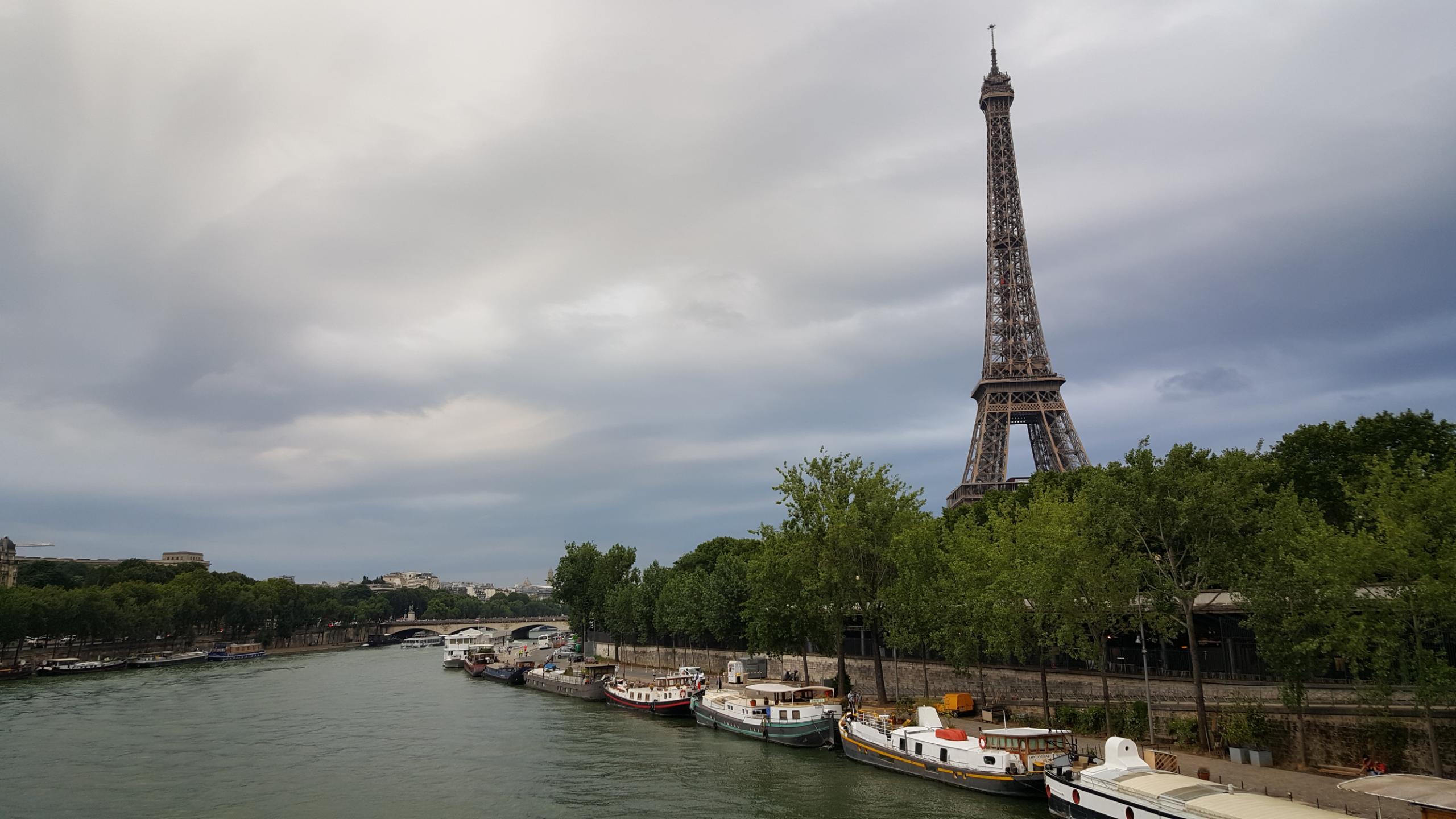 RAW First time in Paris!