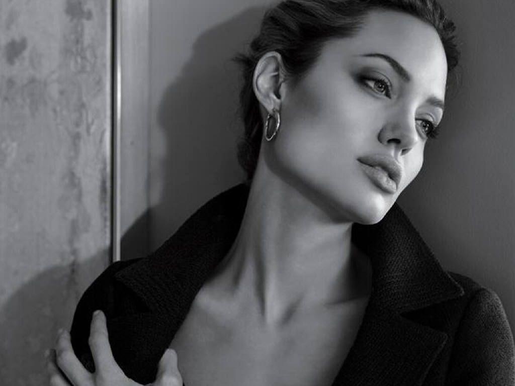 Angelina Jolie Wallpaper Lockscreen