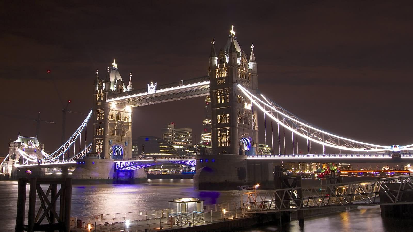 Night Over Tower Bridge Wallpaper