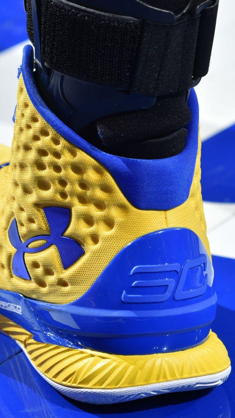 Free Stephen Curry IPhone Wallpaper 640x1136 (143.28 KB)