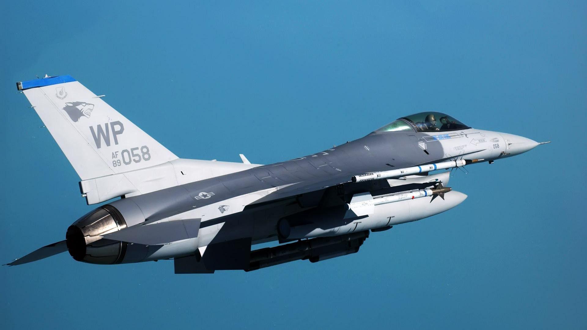 Free Fighter Plane HD High Definition Wallpaper Download