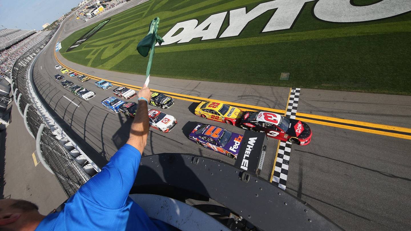 NASCAR Lays Out 2019 Clash at Daytona Eligibility Requirements, Race