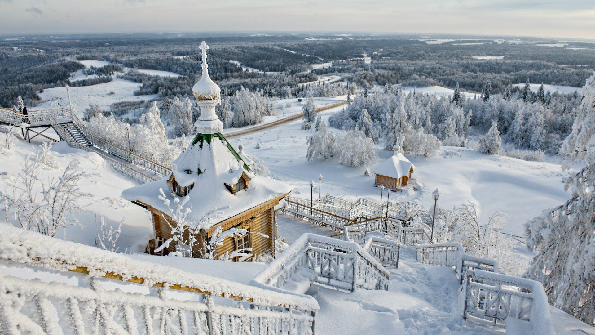 Winter landscape in Russia wallpaper and image