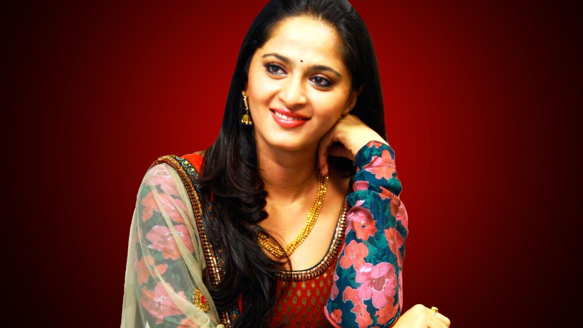 Anushka Shetty Actress Desktop Wallpaper 18478