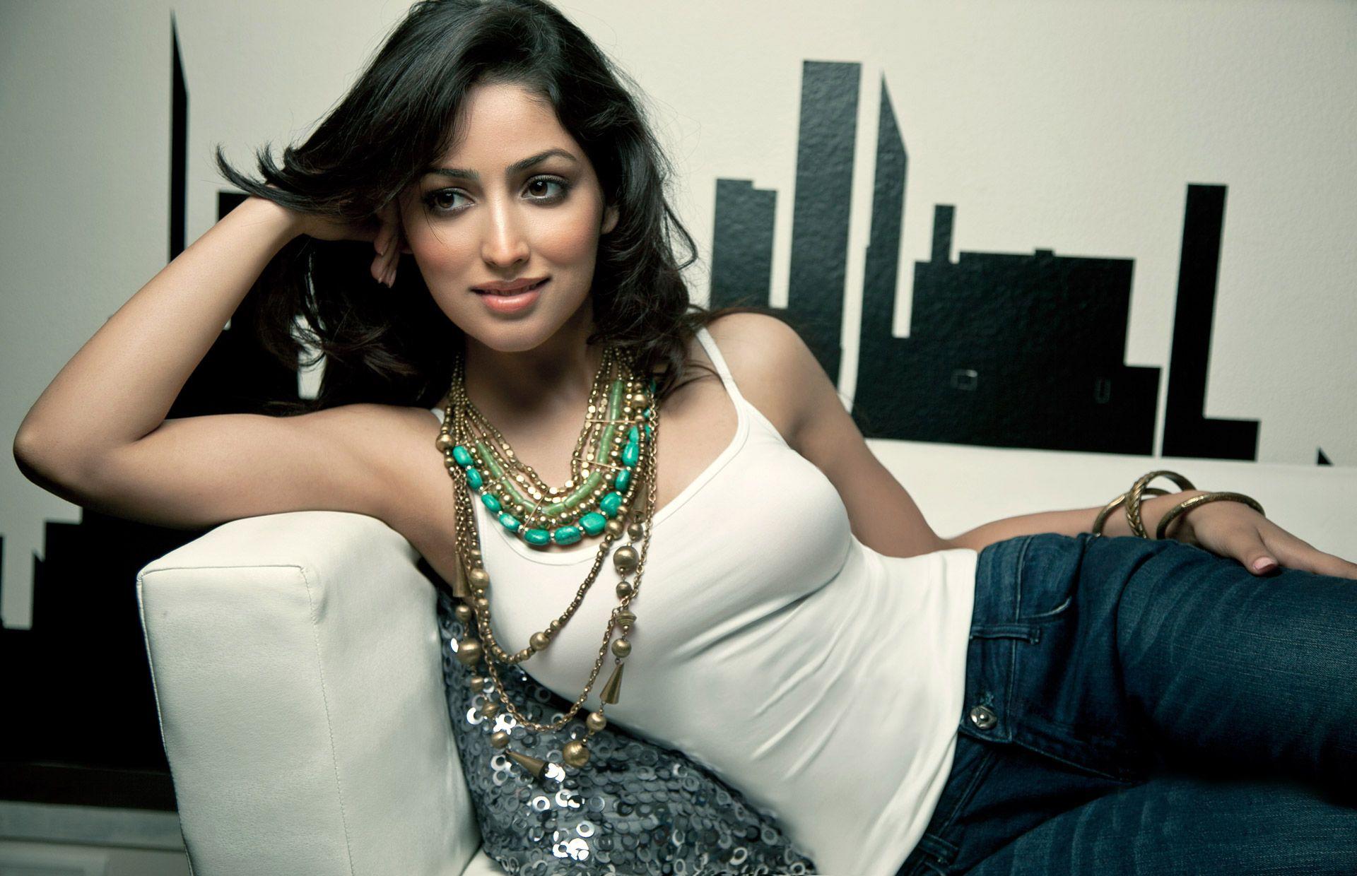 Wallpaper Yami Gautam, Bollywood, Actress, Model, HD, Celebrities