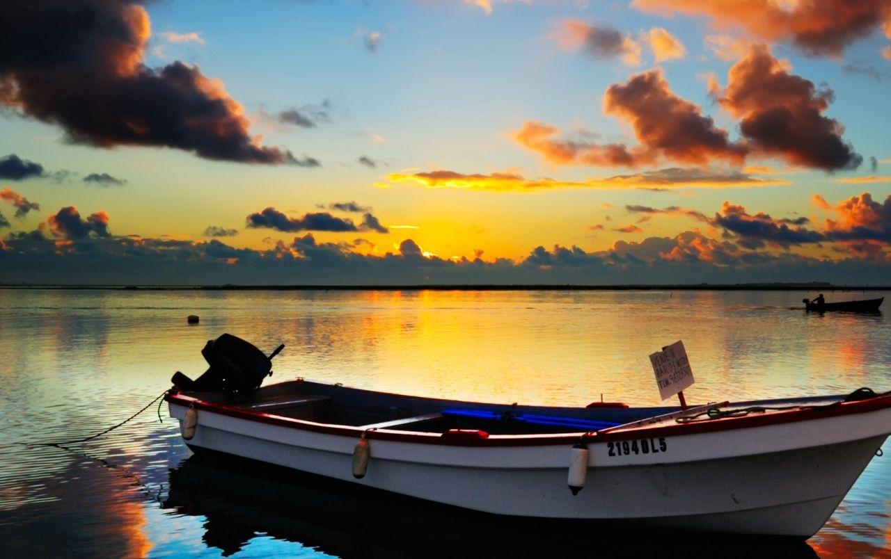 Deserted boat wallpaper. Deserted boat