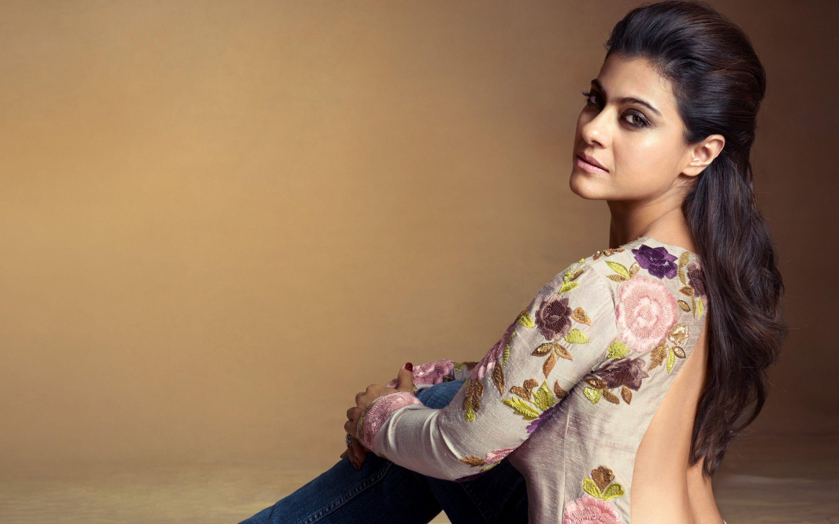 Download 2 Kajol Wallpaper