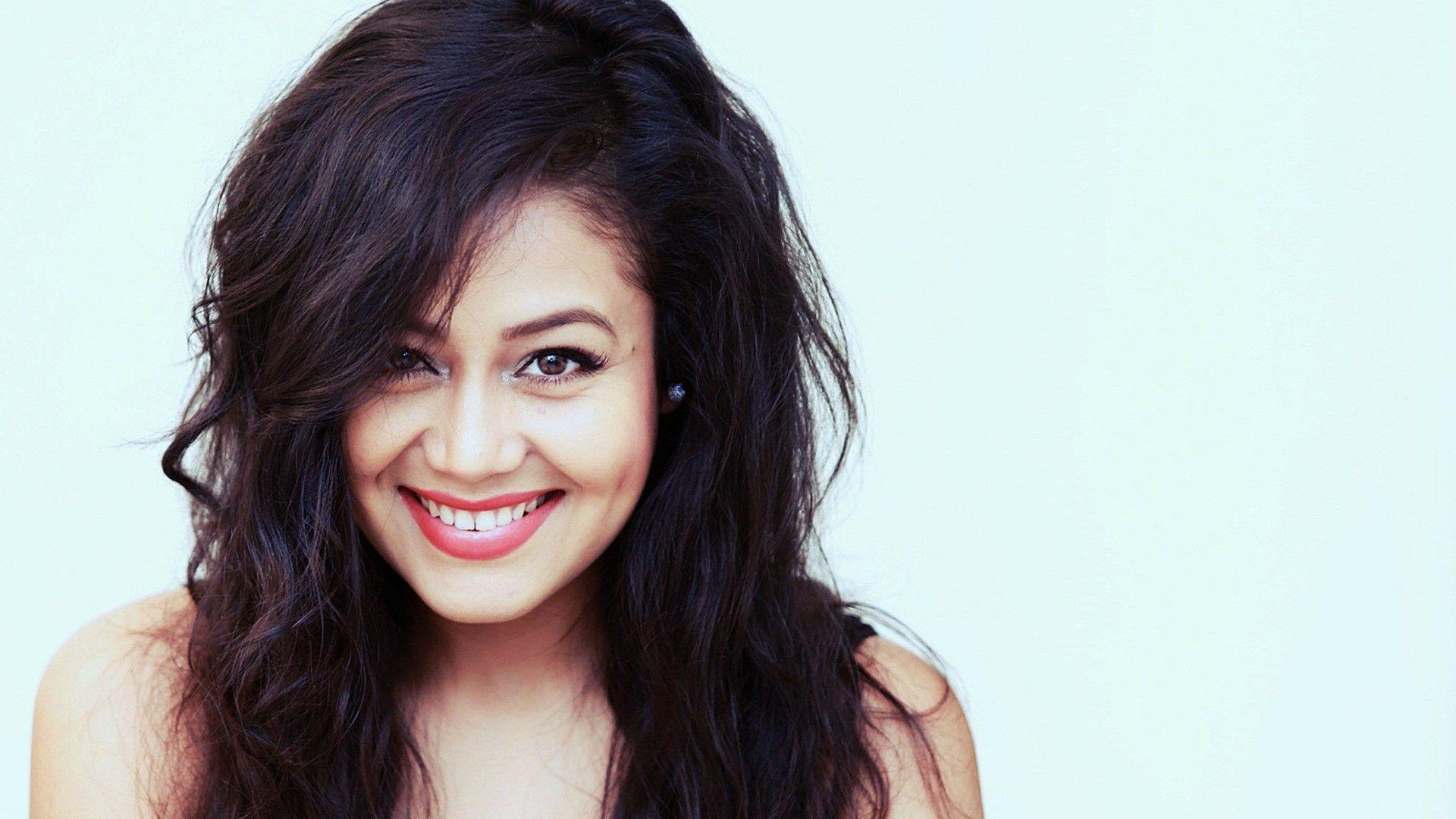 Gorgeous Neha Kakkar Wallpaper 04721