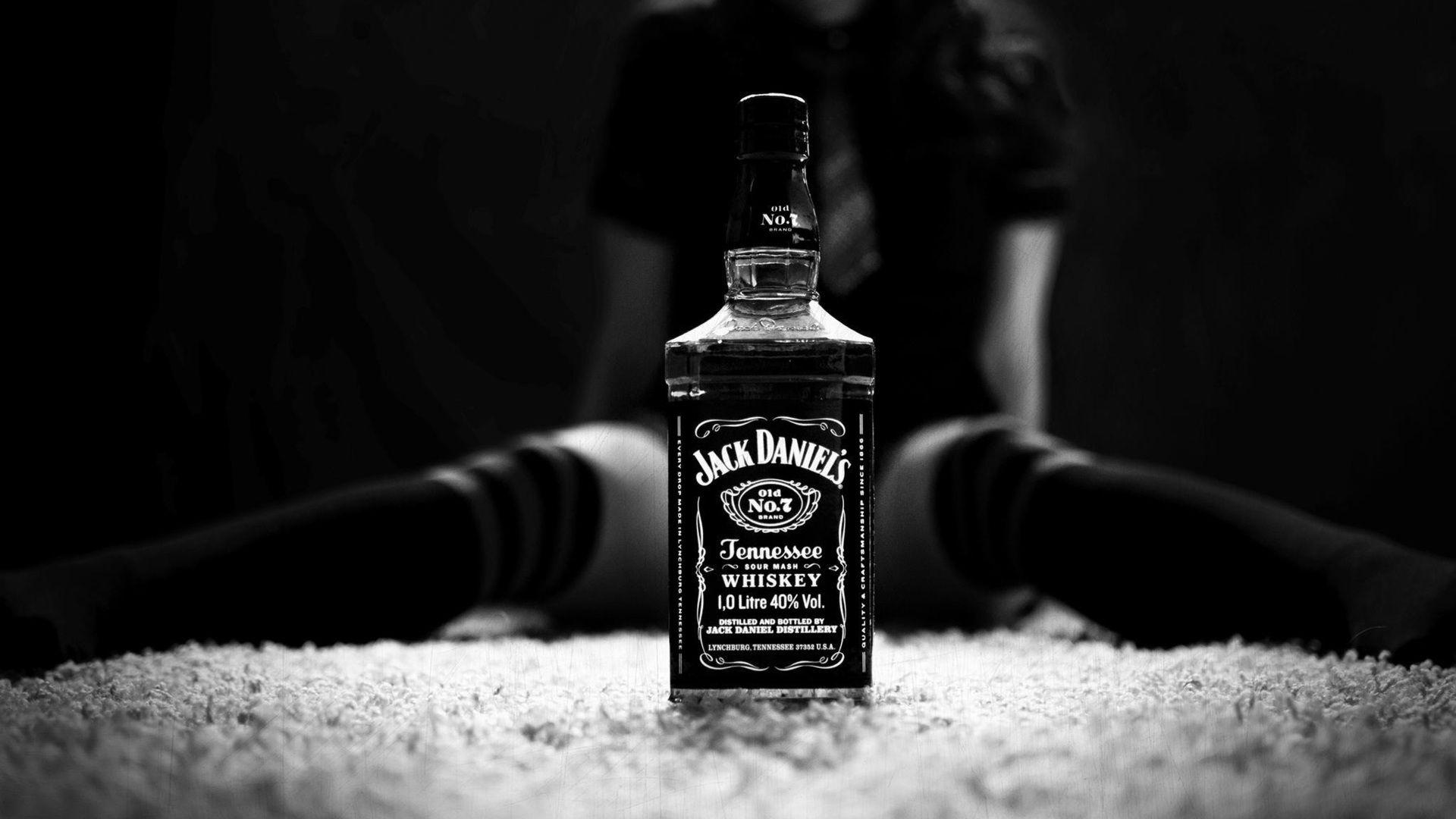alcohol, jack daniels, alcohol, bottle, girl, whiskey