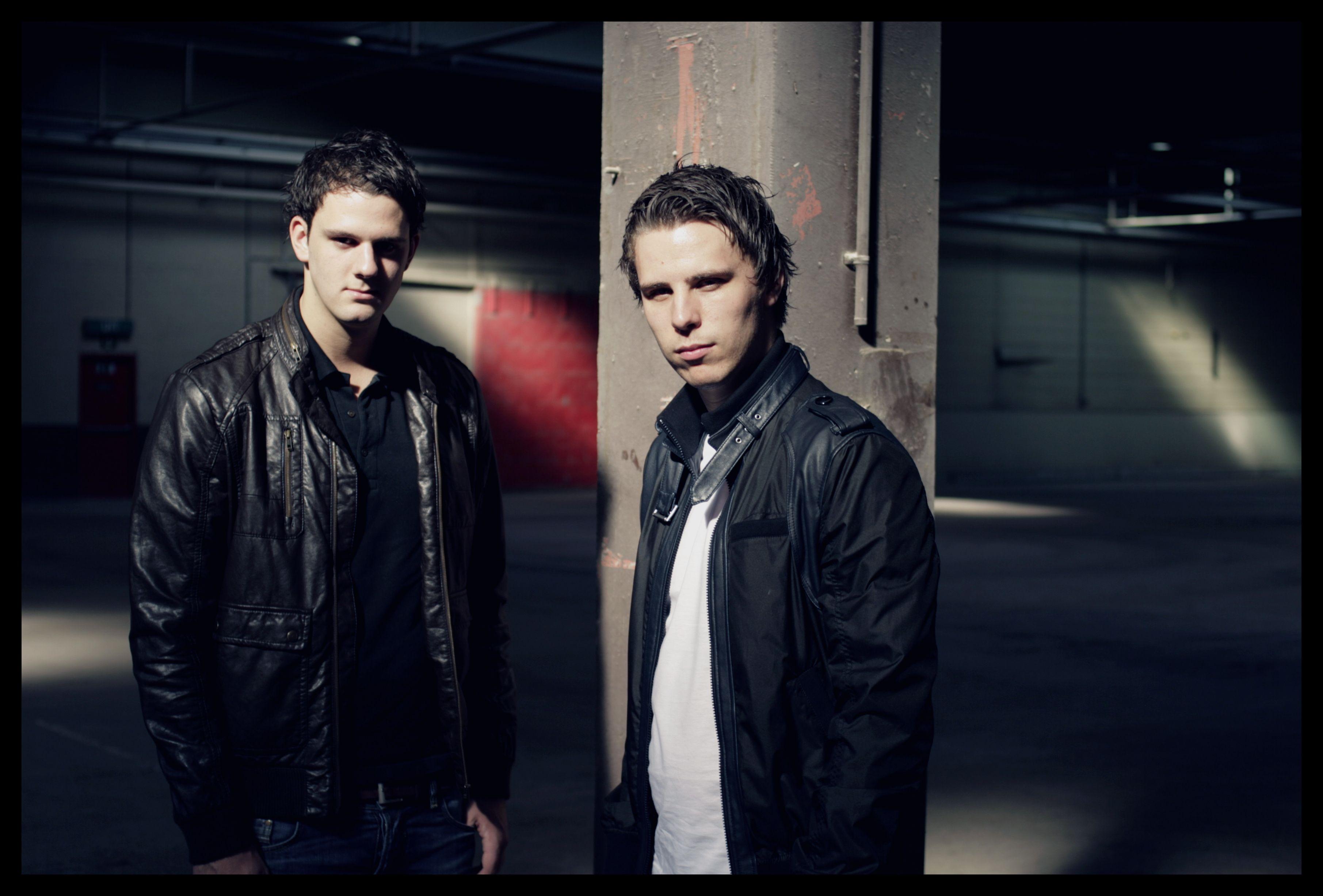 W&W Wallpaper Image Photo Picture Background