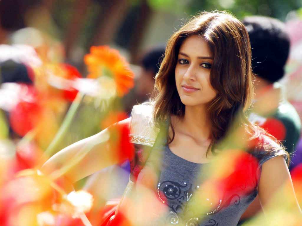Ileana D’Cruz Wallpapers - Wallpaper Cave