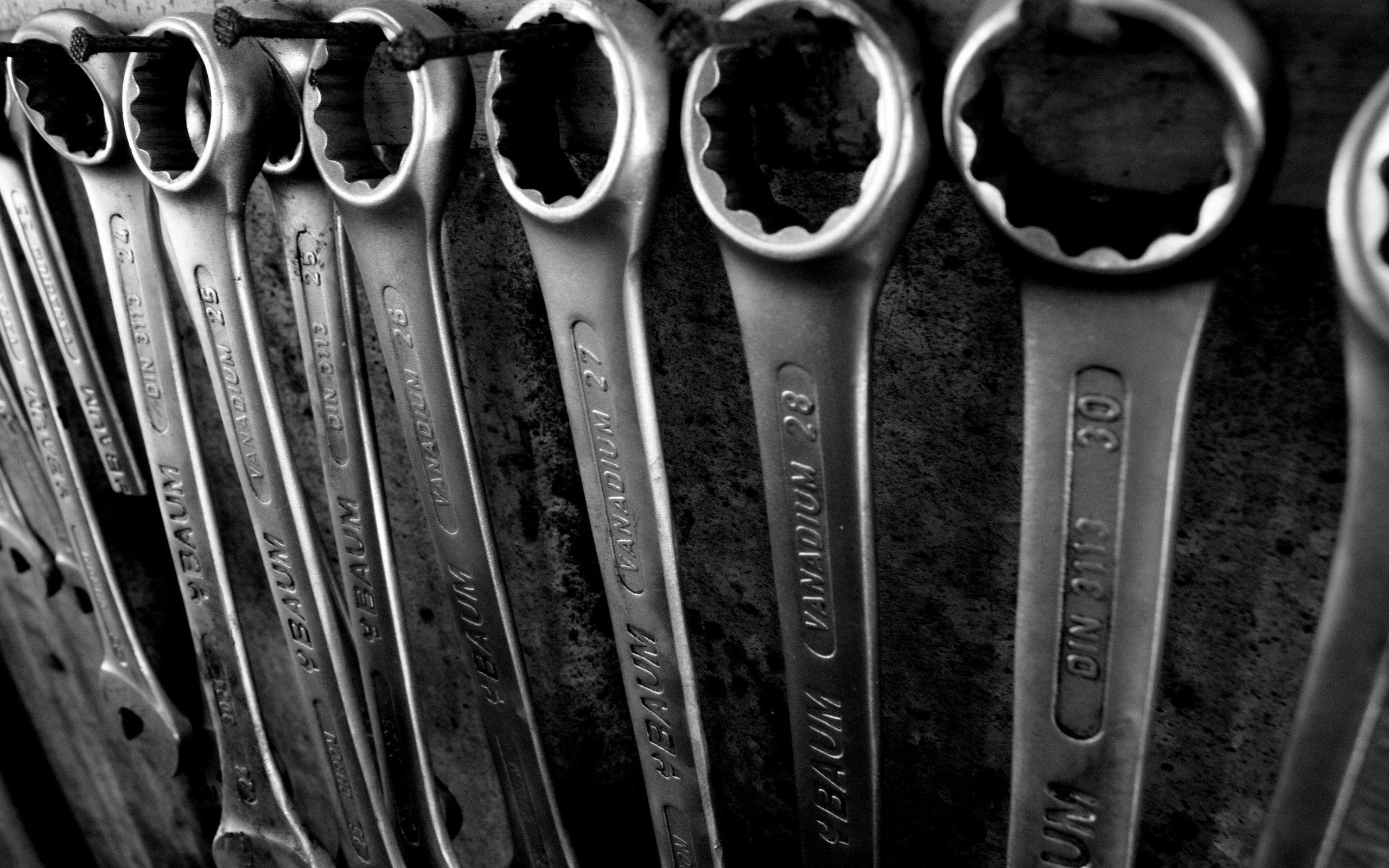 Download the Baum Wrenches Wallpaper, Baum Wrenches iPhone Wallpaper