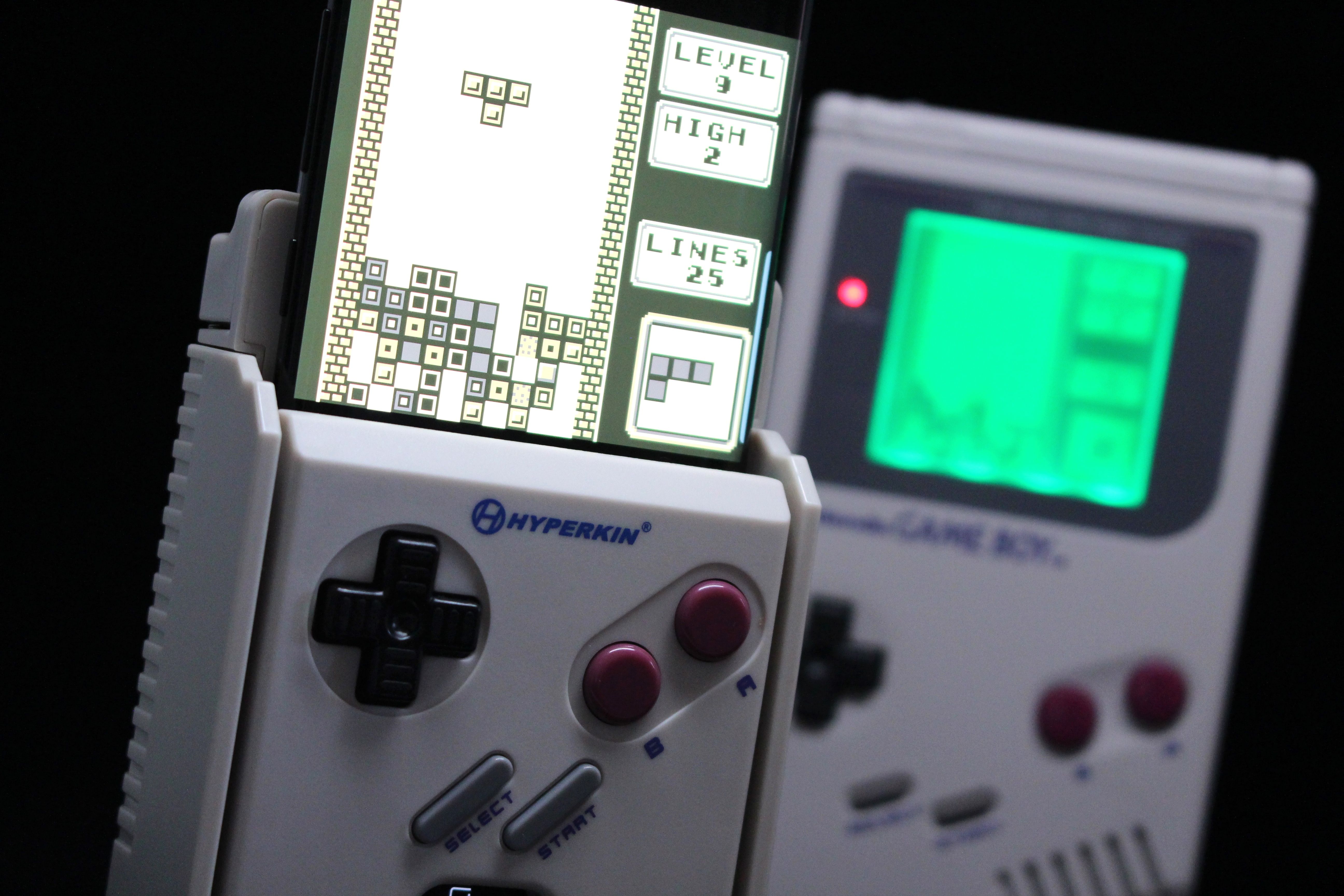 Hardware Review: Hyperkin SmartBoy Turns Your Smartphone Into A Real