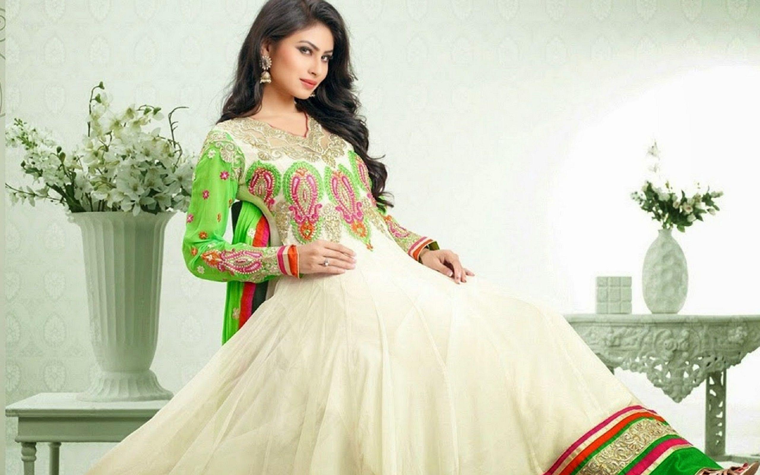 Mouni Roy Photohoot Wallpaper 02305