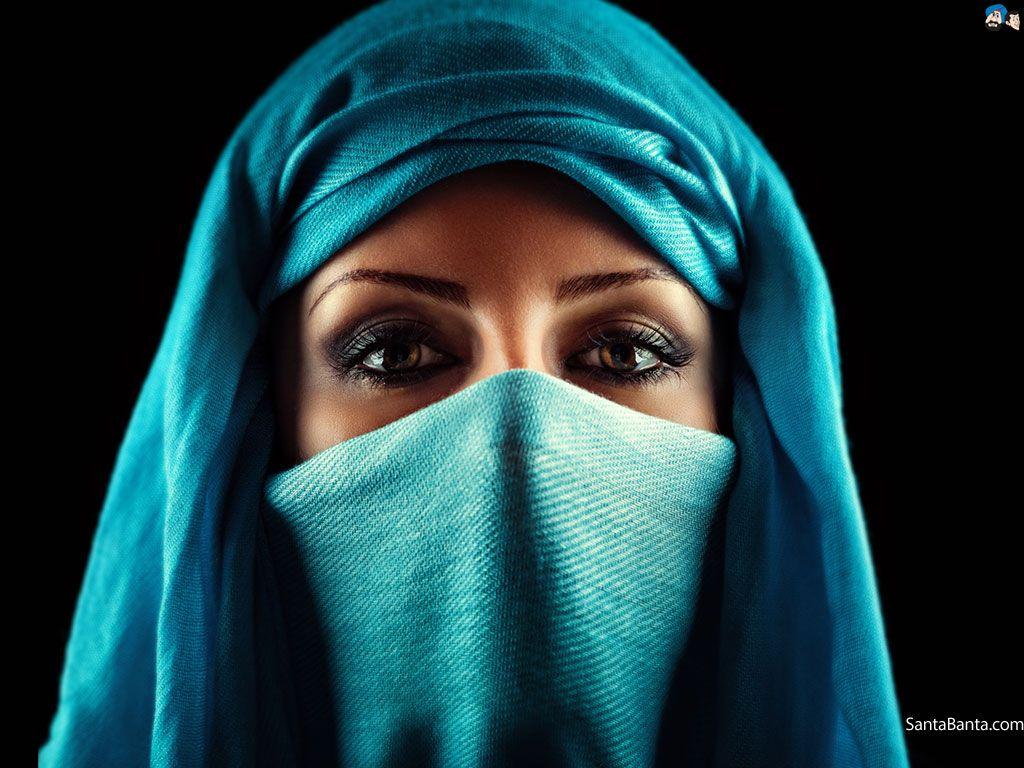 Arab Women in Hijab Wallpaper