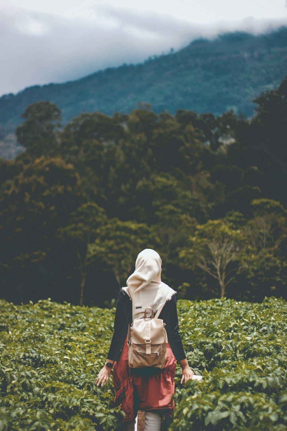 Hijab Picture [HD]. Download Free Image
