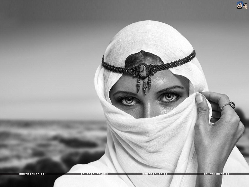 Hijab. Wallpaper / Miscellaneous / Arab Women in Hijab. Eastern