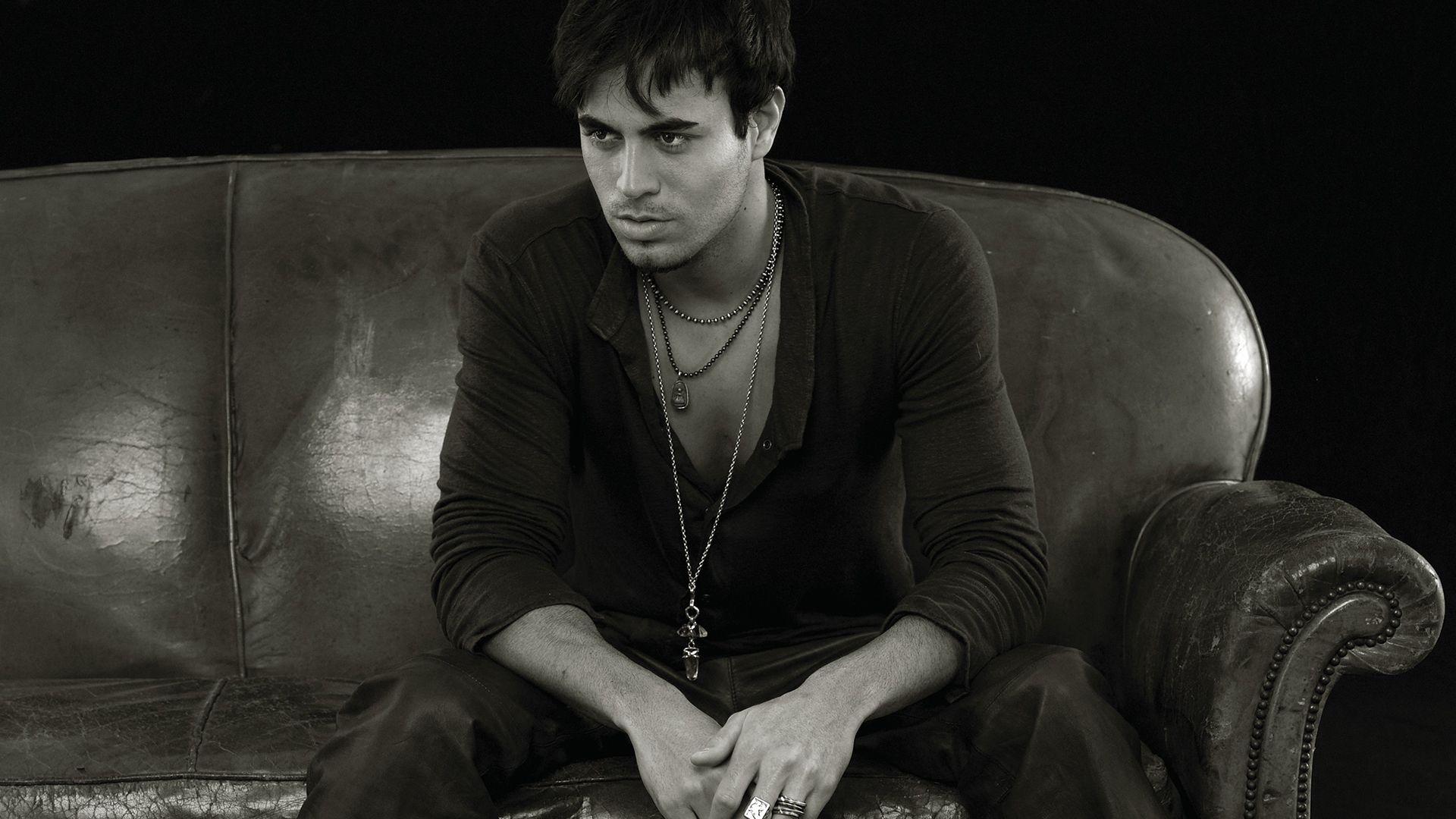 Enrique Iglesias singer Hot HD Wallpaper HD Wallpaper