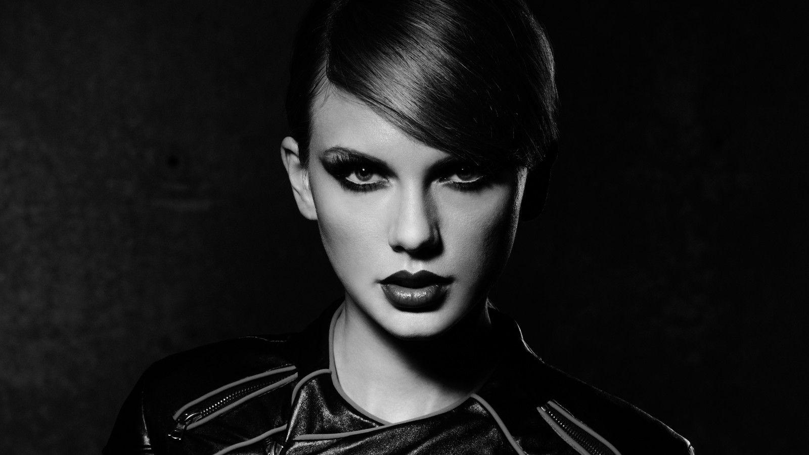 Download 1600x900 Taylor Swift, Monochrome, Face Portrait, Singer