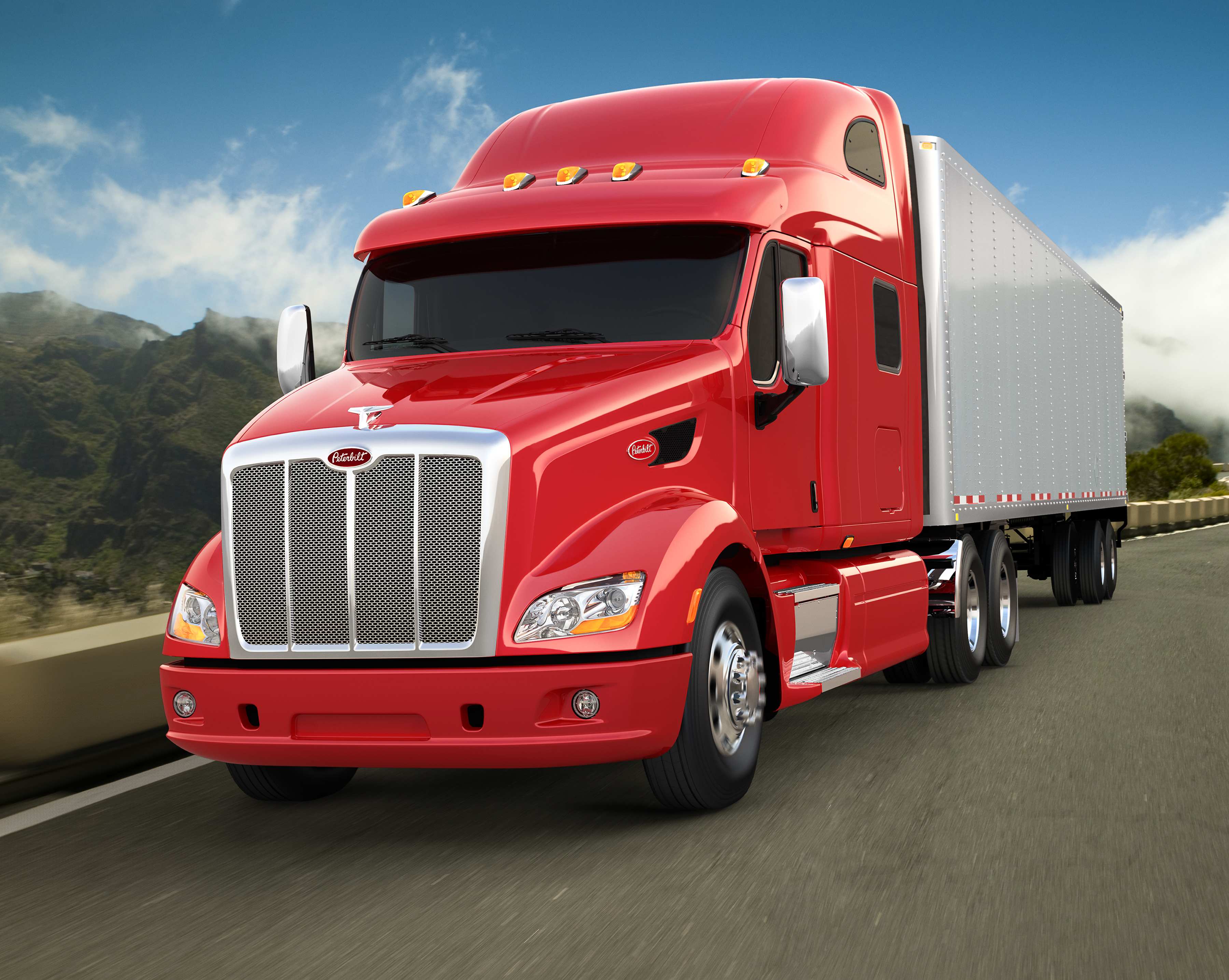 Paccar issues recall for some 2014 Kenworth, Peterbilt trucks