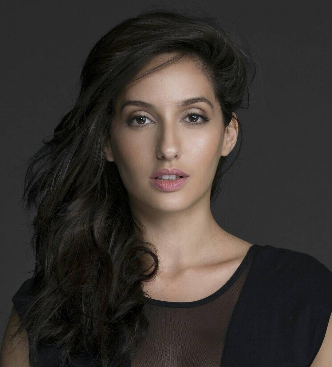 Glamours Nora Fatehi Unseen Image Pics Photohoot and Wallpaper 8