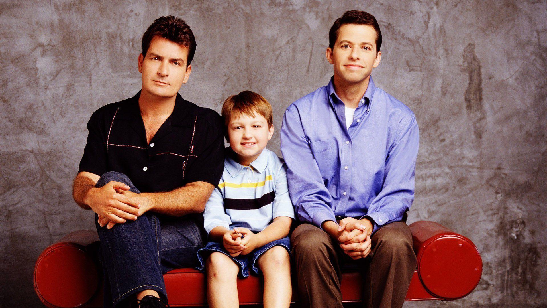two and a half men tv series charlie sheen HD wallpaper