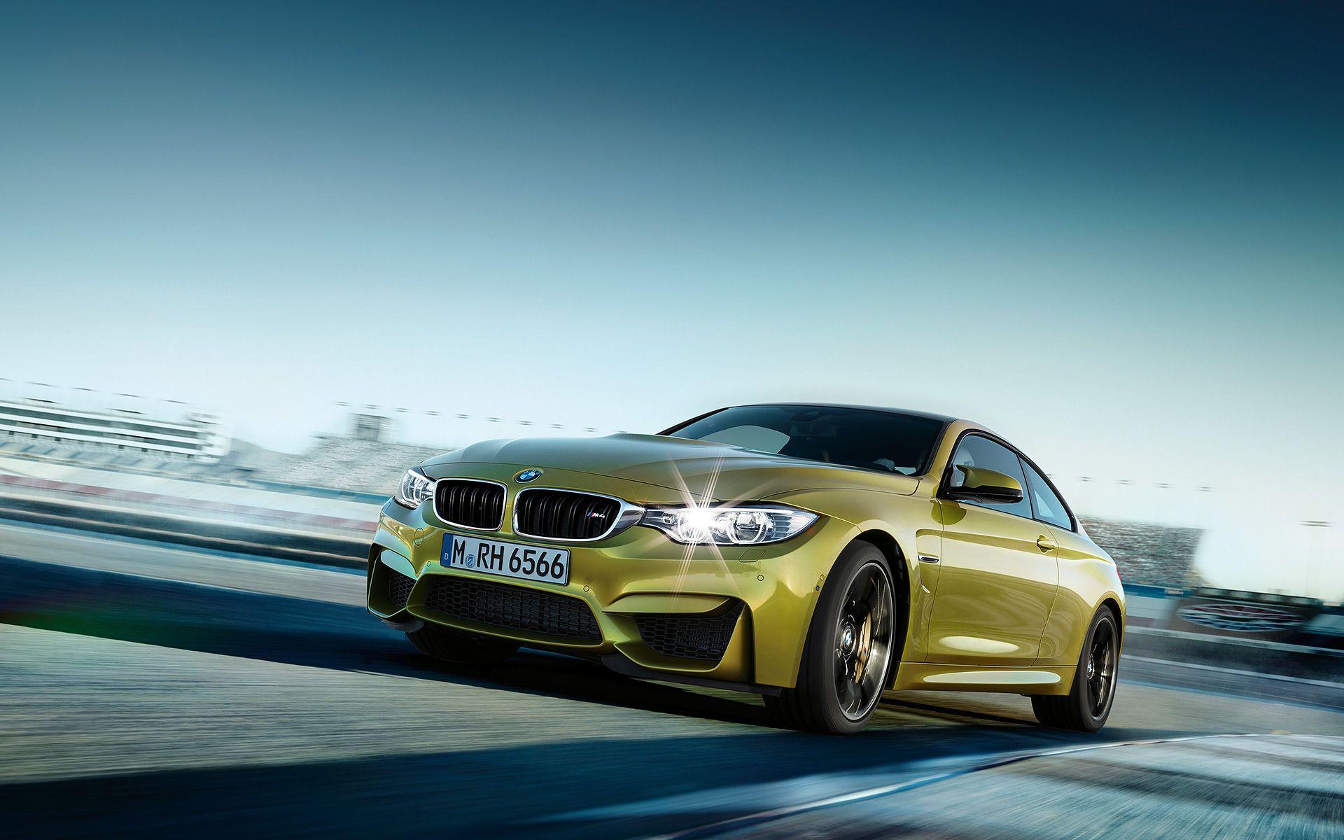 Your Ridiculously Beautiful BMW M4 Coupe Wallpaper Are Here