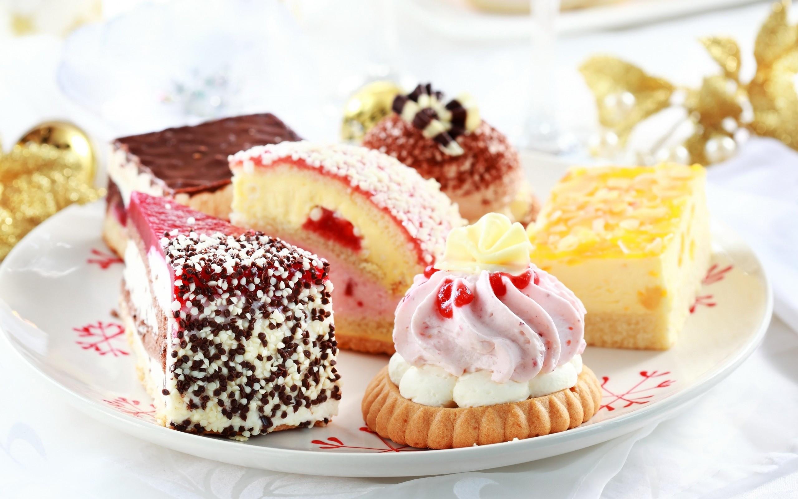Cakes, Pastries, Desserts 2560x1600 wallpaper