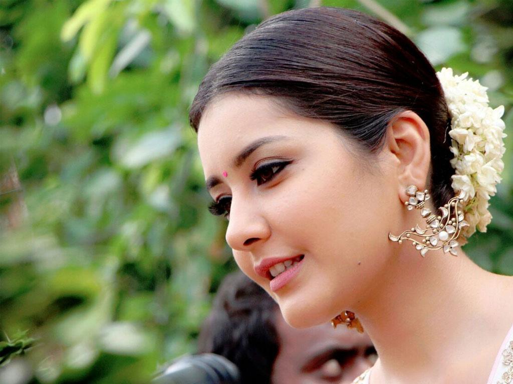 Rashi Khanna Wallpapers - Wallpaper Cave