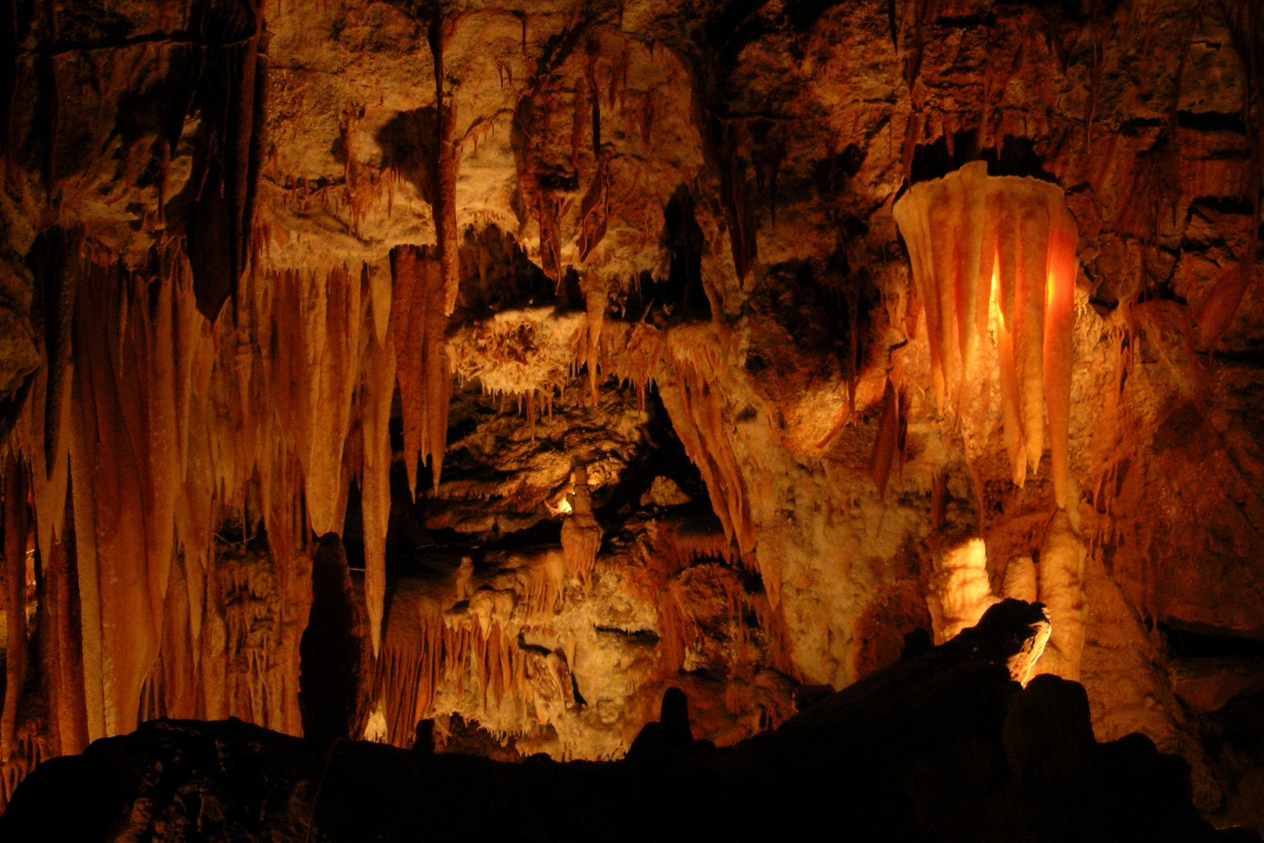 Jenolan Caves Wallpaper and Background Image