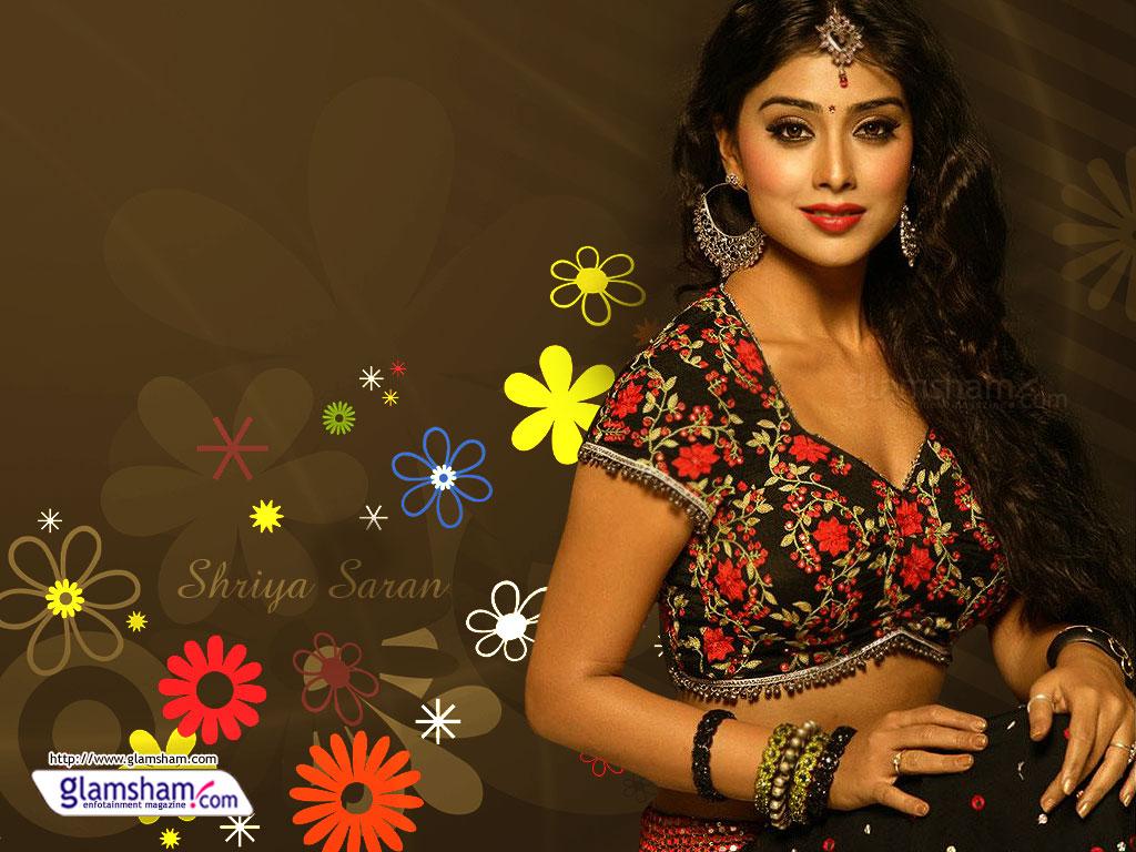 Shriya Saran Wallpaper 8 X 768