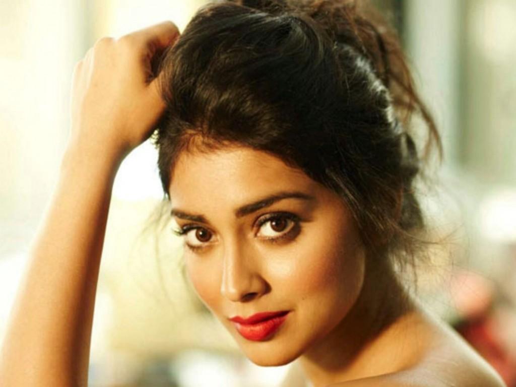 Shriya Saran Wallpaper 01890