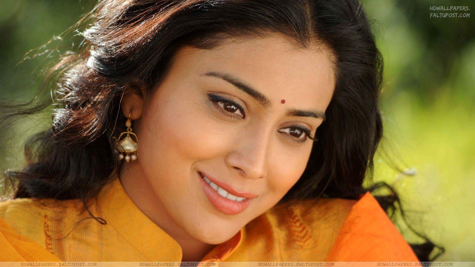 Shriya Saran Gallery HD Wallpaper. bhavana. Biography