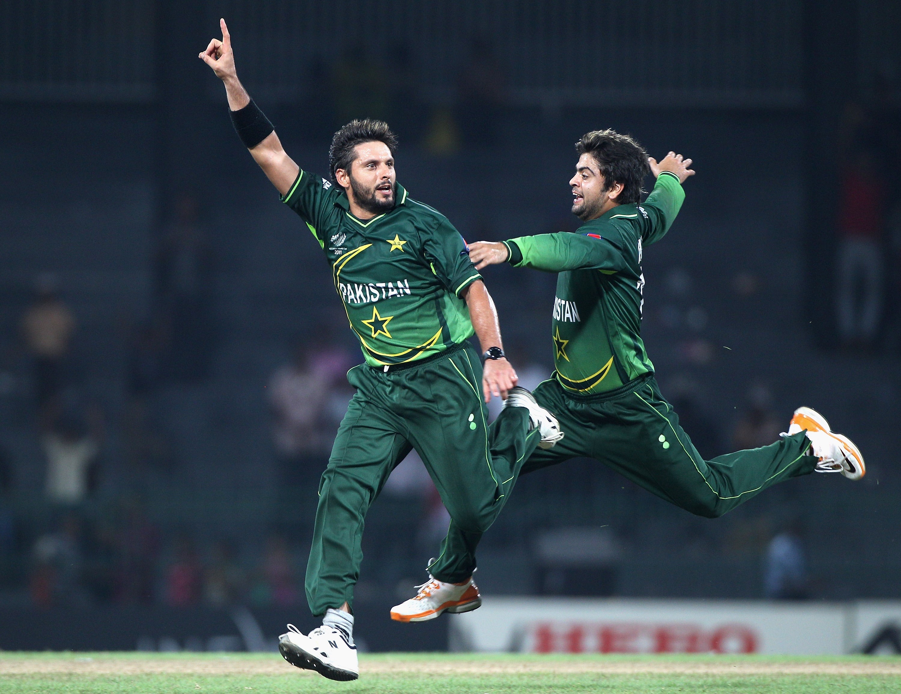 Shahid Afridi Pakistani Player Celebrates after Take Wickets.