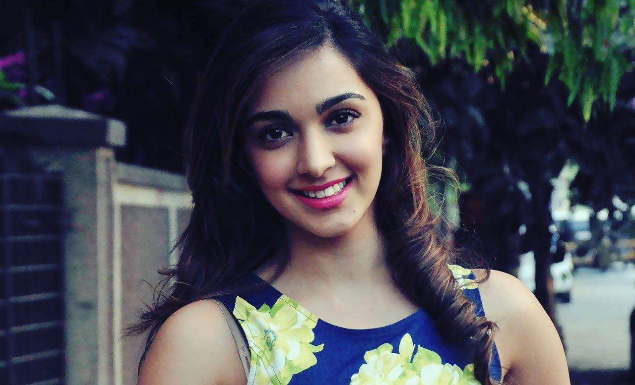 Kiara Advani Latest Image HD Wallpaper Download