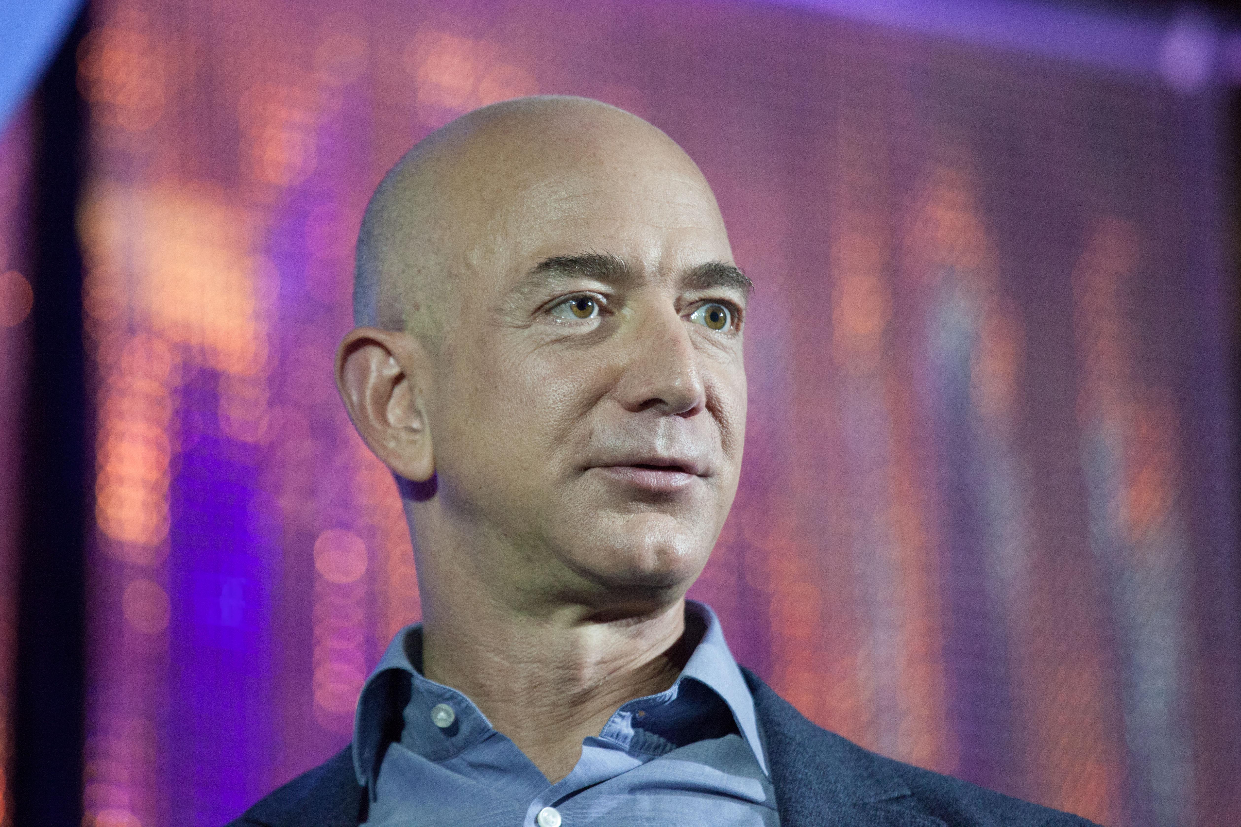 Watch Amazon's Jeff Bezos Try to Eat Dressed as a 'Star Trek' Alien