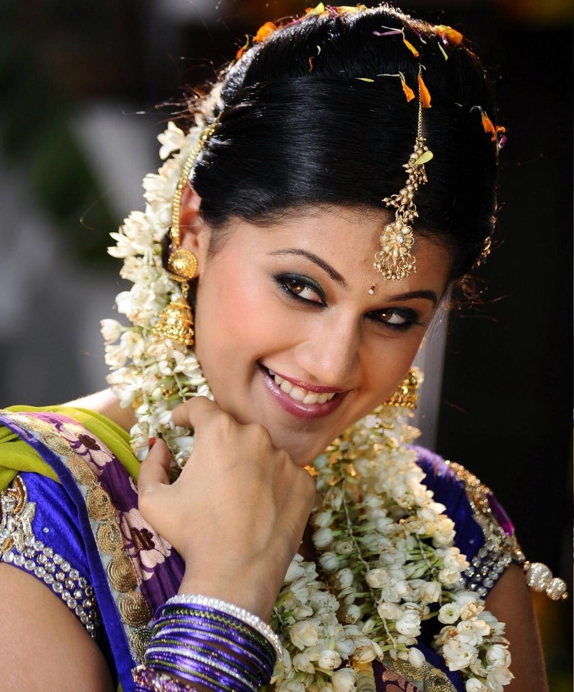 Taapsee Pannu Wallpapers - Wallpaper Cave